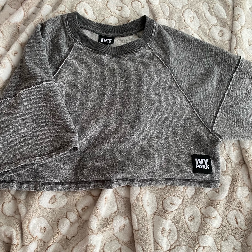 IVY PARK cropped shirt/sweatshirt